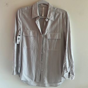 ⚡️LAST CHANCE⚡️ NWT Aritzia The Group by Babaton UTILITY Striped Button-Up